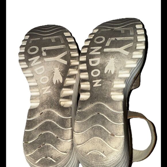 FLY LONDON Yake Metallic Wedge Sandal Perforated Leather Hook Loop Sz 39(8-8.5) - Picture 7 of 8